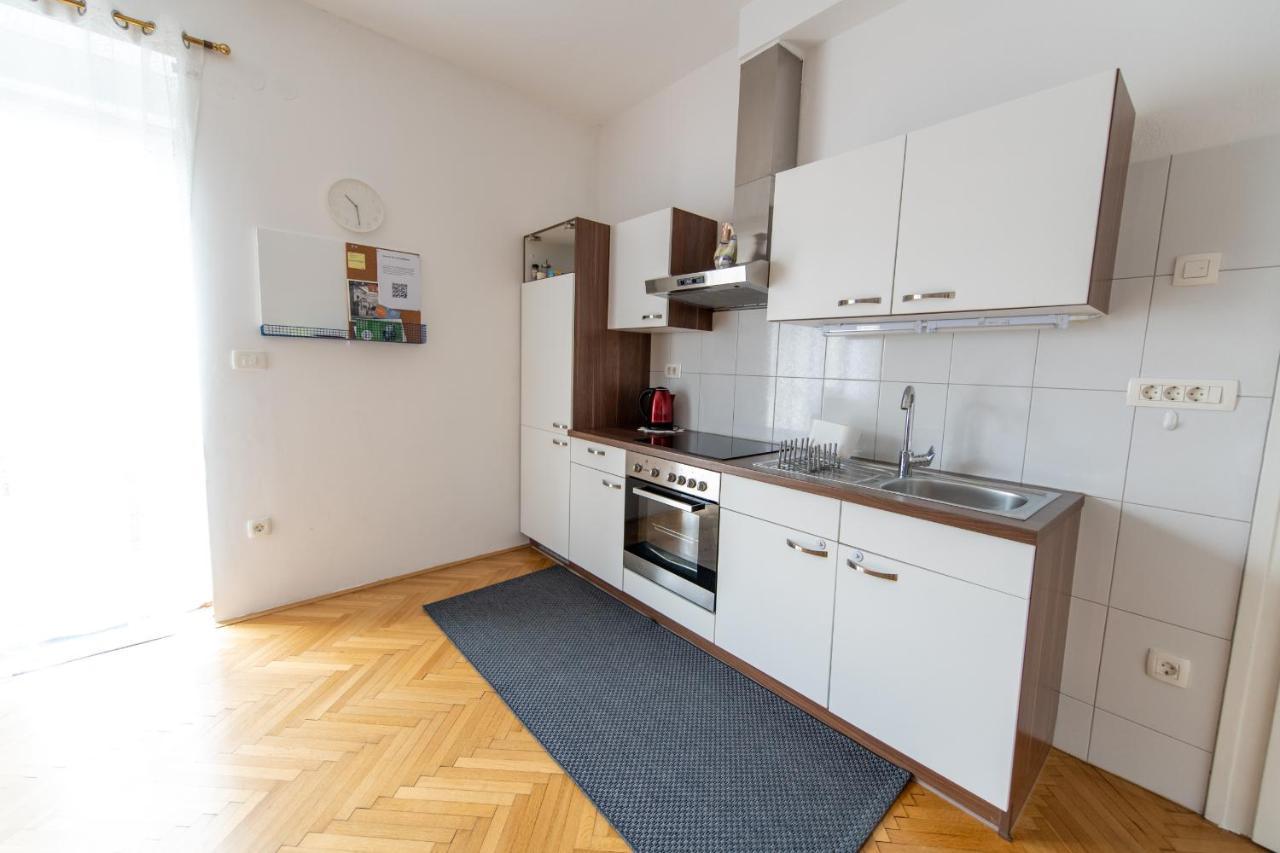 Soska 5 Apartment Ljubljana Ngoại thất bức ảnh